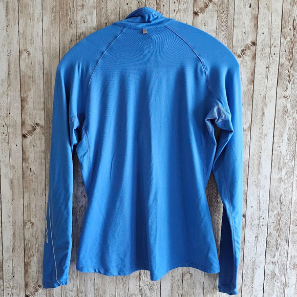 Women's Nike long sleeve tshirt, Size M, Blue - Picture 9 of 9